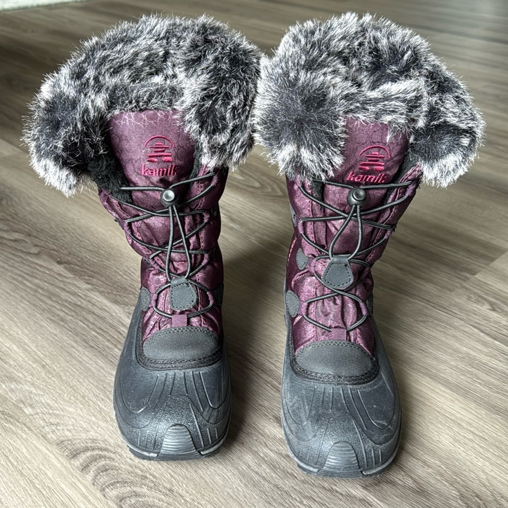 EUC Kamik Momentum Snow Boots Black/Purple Size 7